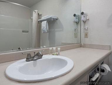 Super 8 Creswell/South Eugene Hotel Ngoại thất bức ảnh