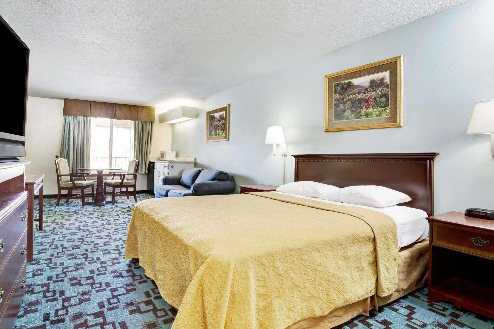 Super 8 Creswell/South Eugene Hotel Ngoại thất bức ảnh
