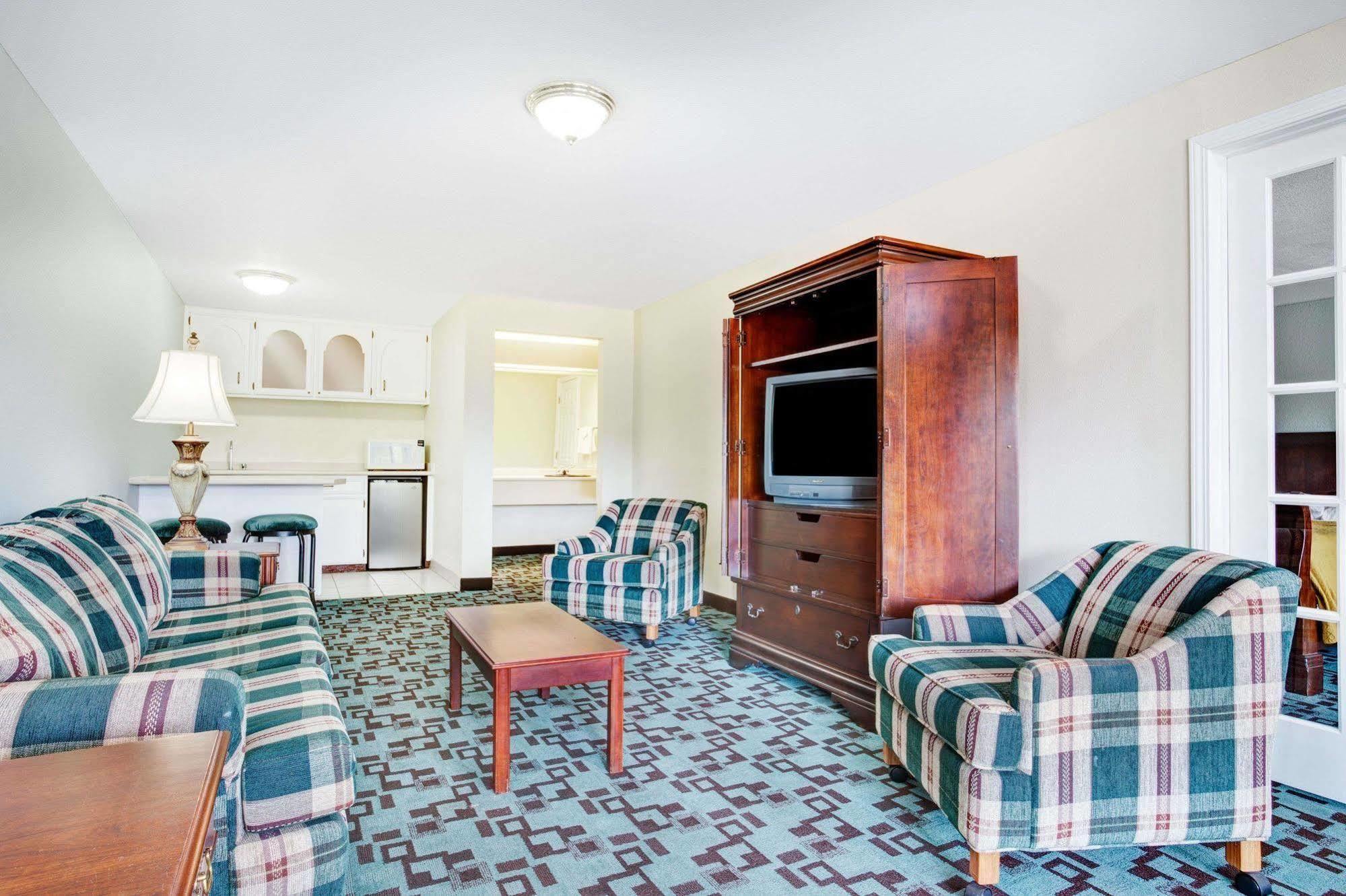 Super 8 Creswell/South Eugene Hotel Ngoại thất bức ảnh